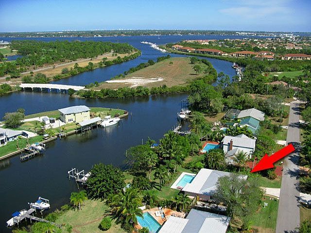Protected Deep Water with Ocean Access with no fixed bridges