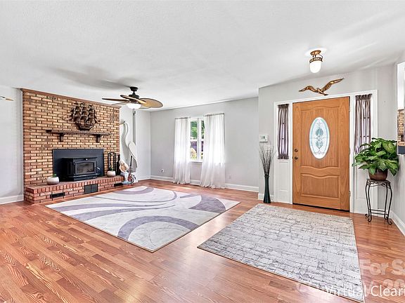 5th image of 6591 Weldon Cir NW