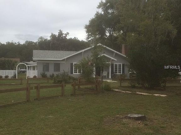 2nd image of 900 Vermont Ave