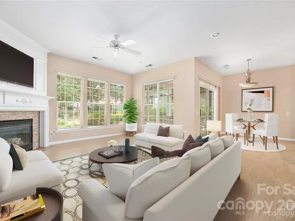 8921 Kestral Ridge Dr, Charlotte, NC 28269