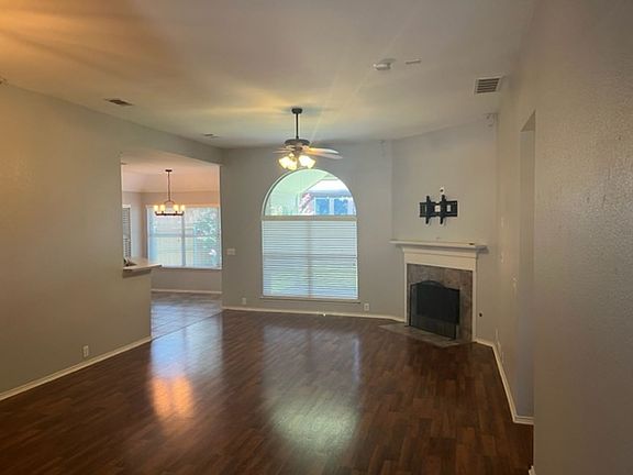 3rd image of 4621 Matthew Dr