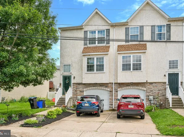 730 Cedar Ln, Norristown, PA 19401