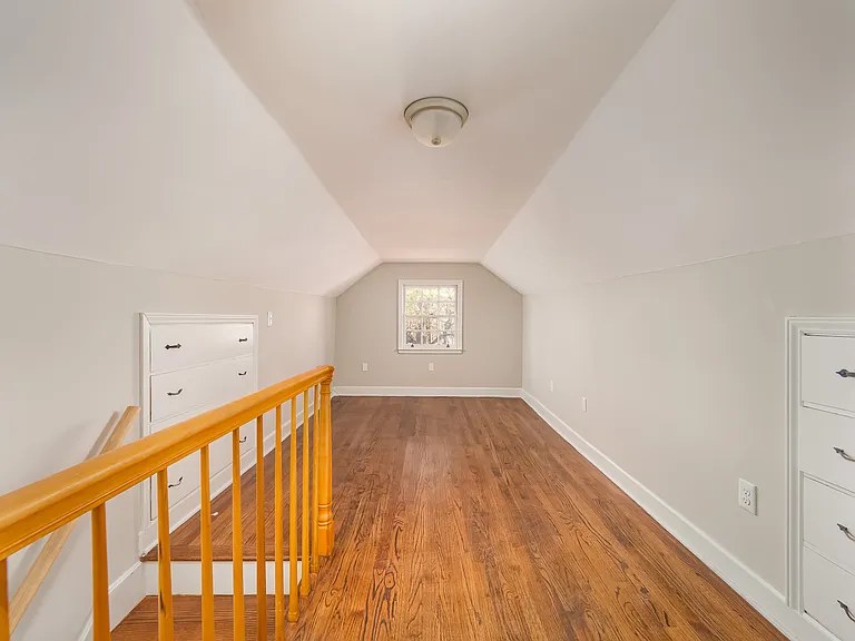 2724 Gervais St — Photo 12