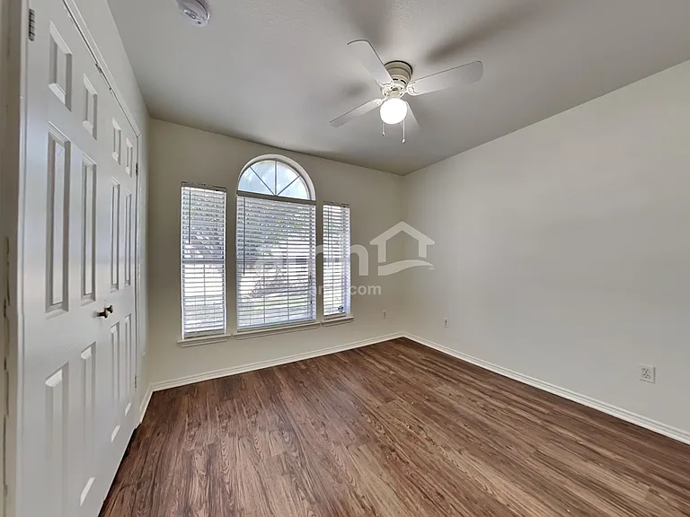 223 Lake Texoma Dr — Photo 14