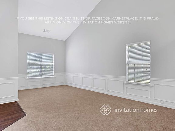 2nd image of 1700 Chanson Pl NE