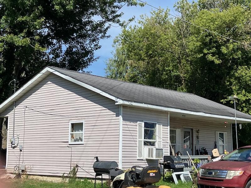 1st image of 4470 Maitland St