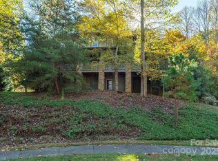 4 Yellow Owl Dr, Biltmore Lake, NC 28715