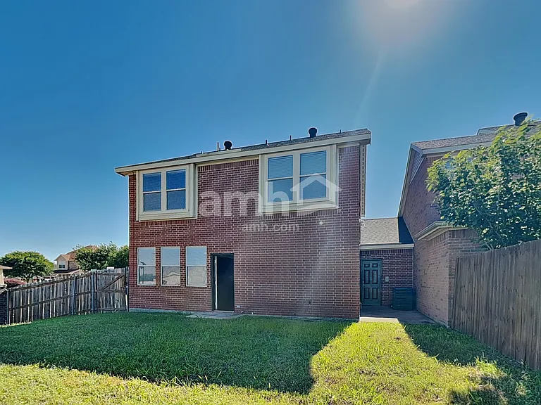 2623 Basswood Dr — Photo 20