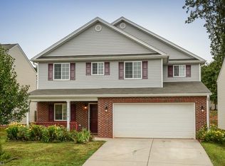 5738 Hidden Lake Dr, Browns Summit, NC 27214