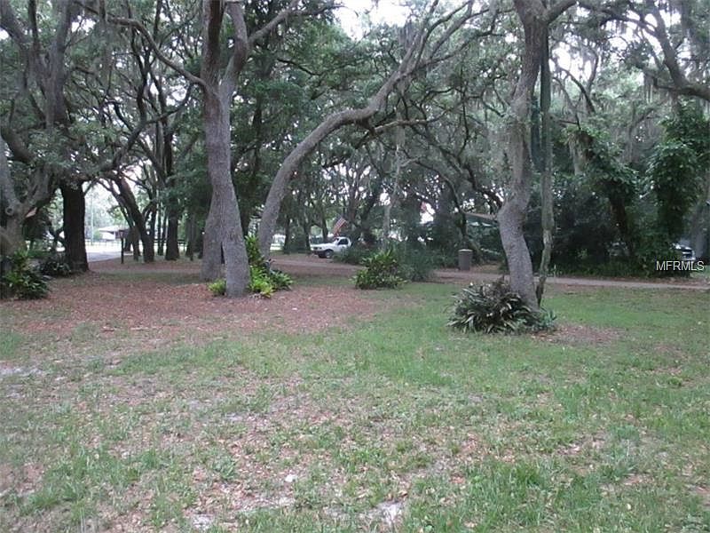 2nd image of 13736 Friendship Ln