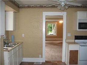 3rd image of 533 S Brookside Ave