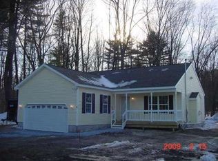 3 Harris St, Queensbury, NY 12804