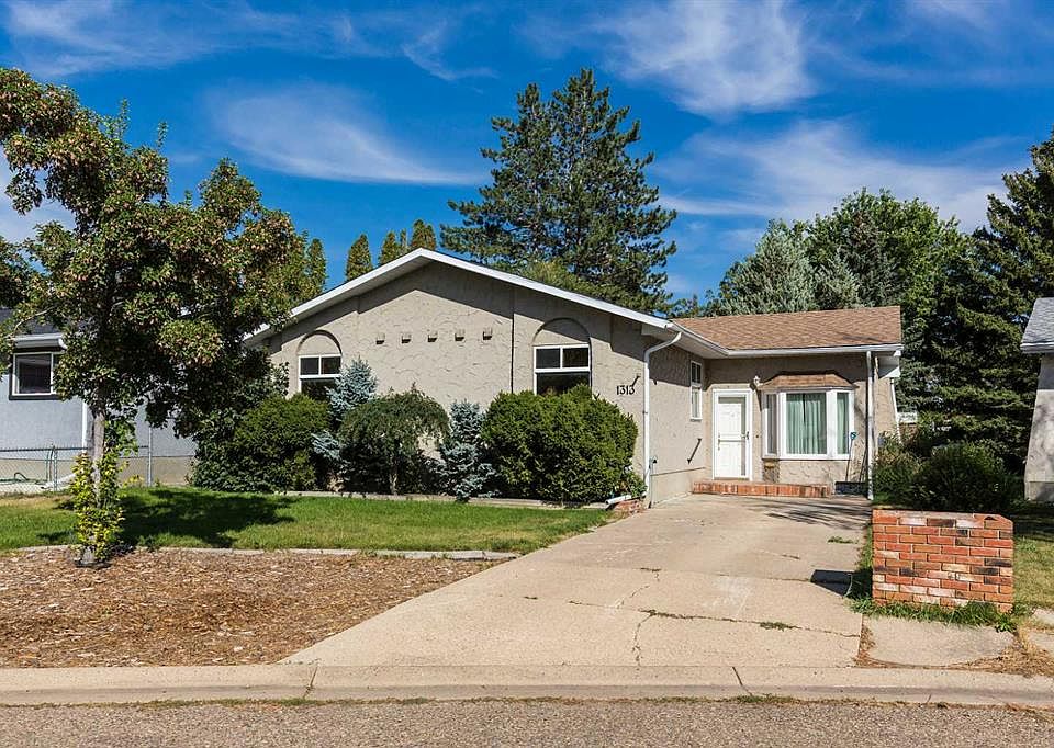 1st image of 1313 W Huron Pl S