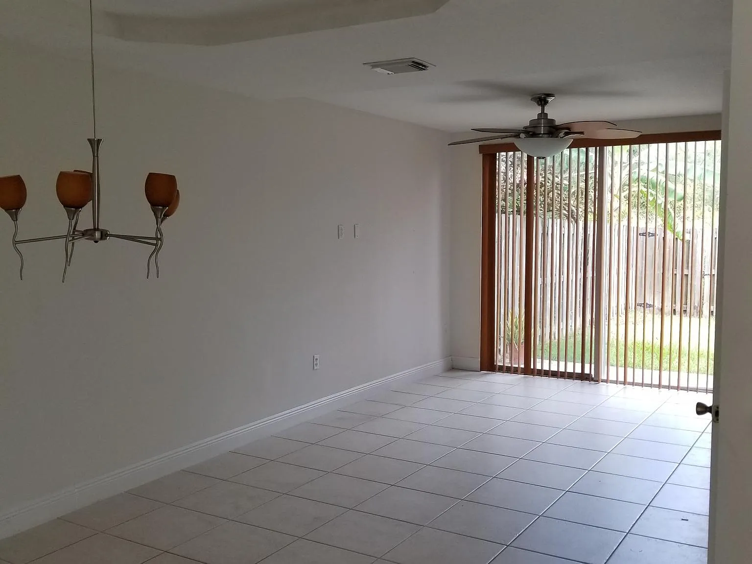 3 bed, 2.5 bath, 1750 sqft, $2,800 — Photo 4