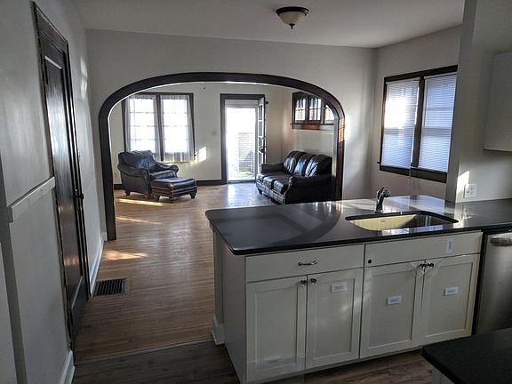 3rd image of 5456 N College Ave