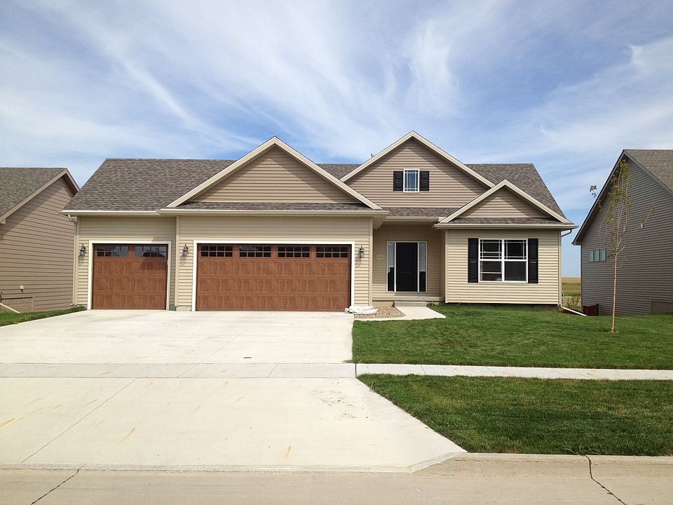2115 SE Crabapple Ct, Waukee, IA 50263 Zillow