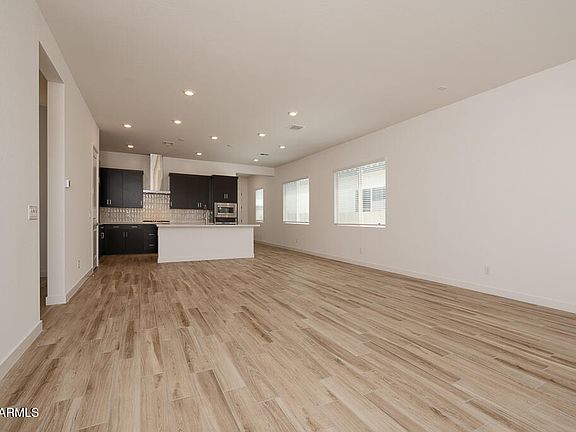 5th image of 366 E Las Perlas Lane