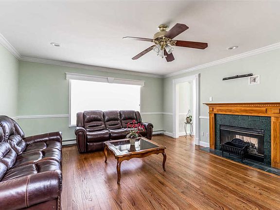 4th image of 17 Northridge Cir