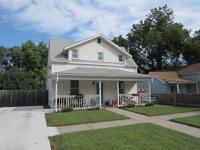 1st image of 608 4th Ave