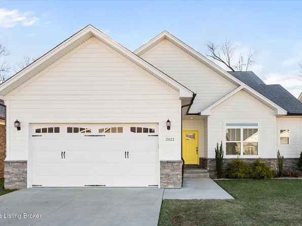 2021 Prestwick Pl, Henryville, IN 47126