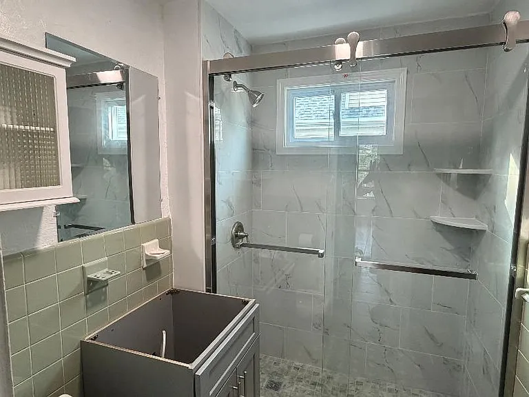 2 Hastings St #1 — Photo 4