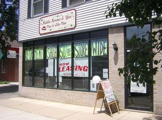 82 Center St, Grayslake, IL 60030