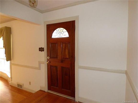 2nd image of 618 Hedrick Dr
