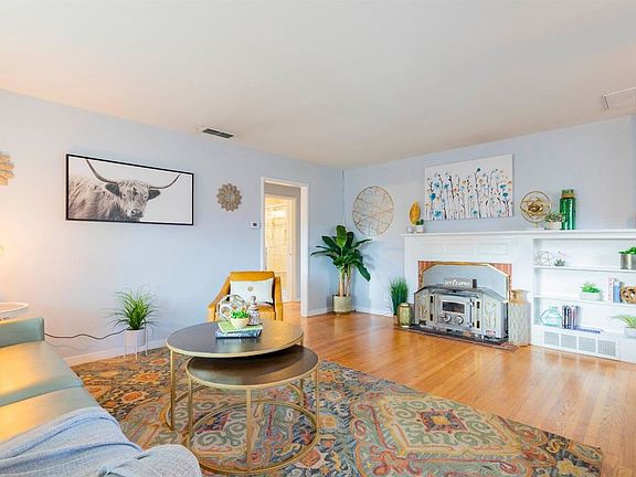 5th image of 5323 Callister Ave