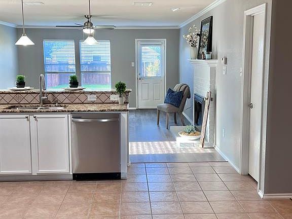 5th image of 3403 Sherbrooke Pl