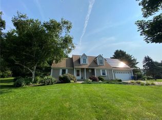 5 Fairview Cir, Pomfret Center, CT 06259