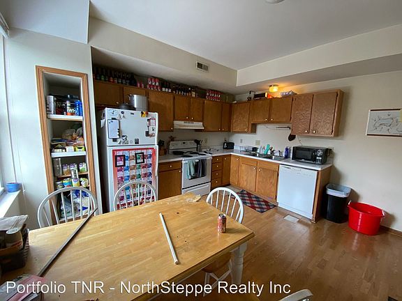 3rd image of 34 W Norwich Ave #32