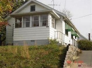 1201 Pondview Ave, Akron, OH 44305