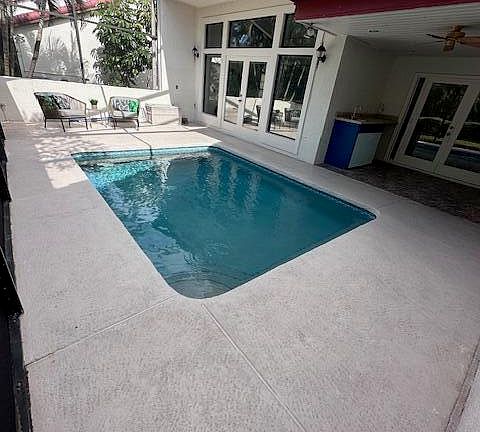 3rd image of 2571 Sykes Creek Dr