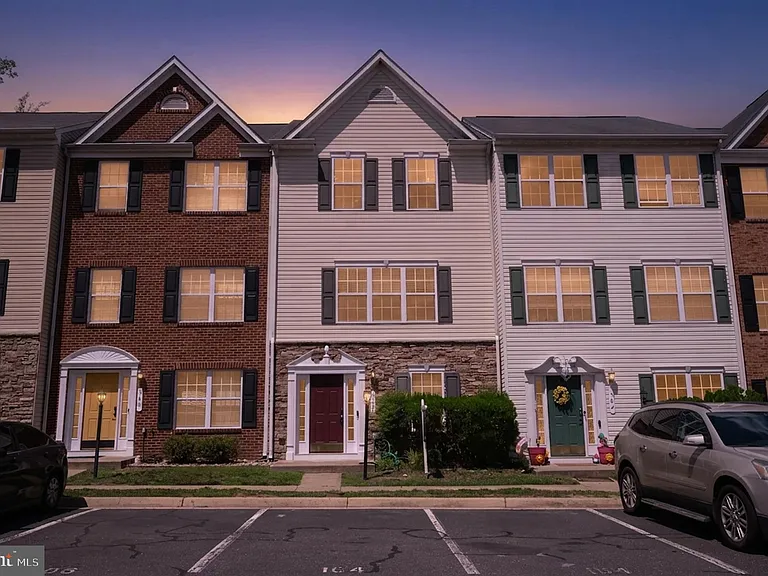 104 Stingray Ct — Photo 48