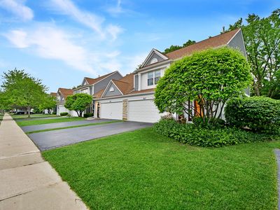 627 N Charter Hall Dr, Palatine, IL, 60067