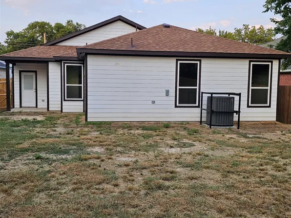 4227 Landrum Ave, Dallas, TX 75216