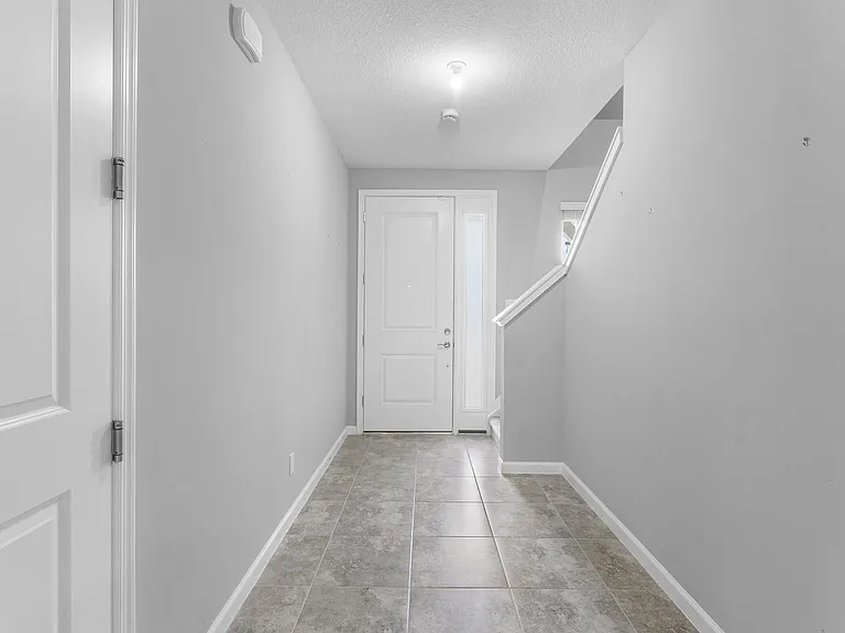 16474 Helix Ct — Photo 6