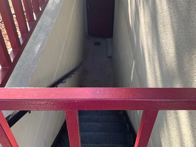 9601 Sierra Vista Ct NE — Photo 2