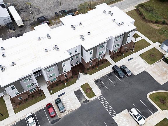 4th image of 300 Pender St S #215