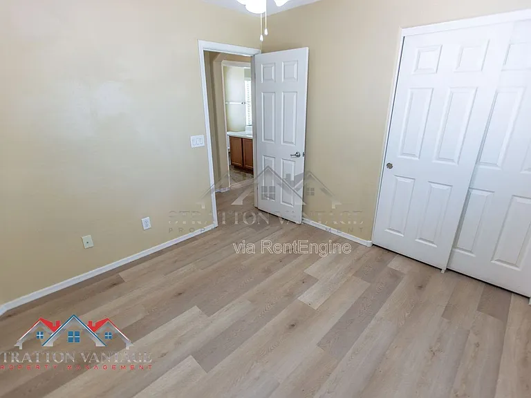 4685 E Laurel Ave — Photo 27