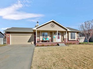 624 Laramie Cir, Maize, KS 67101