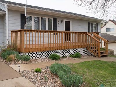 1009 N Leadale Ave, Sioux Falls, SD, 57103
