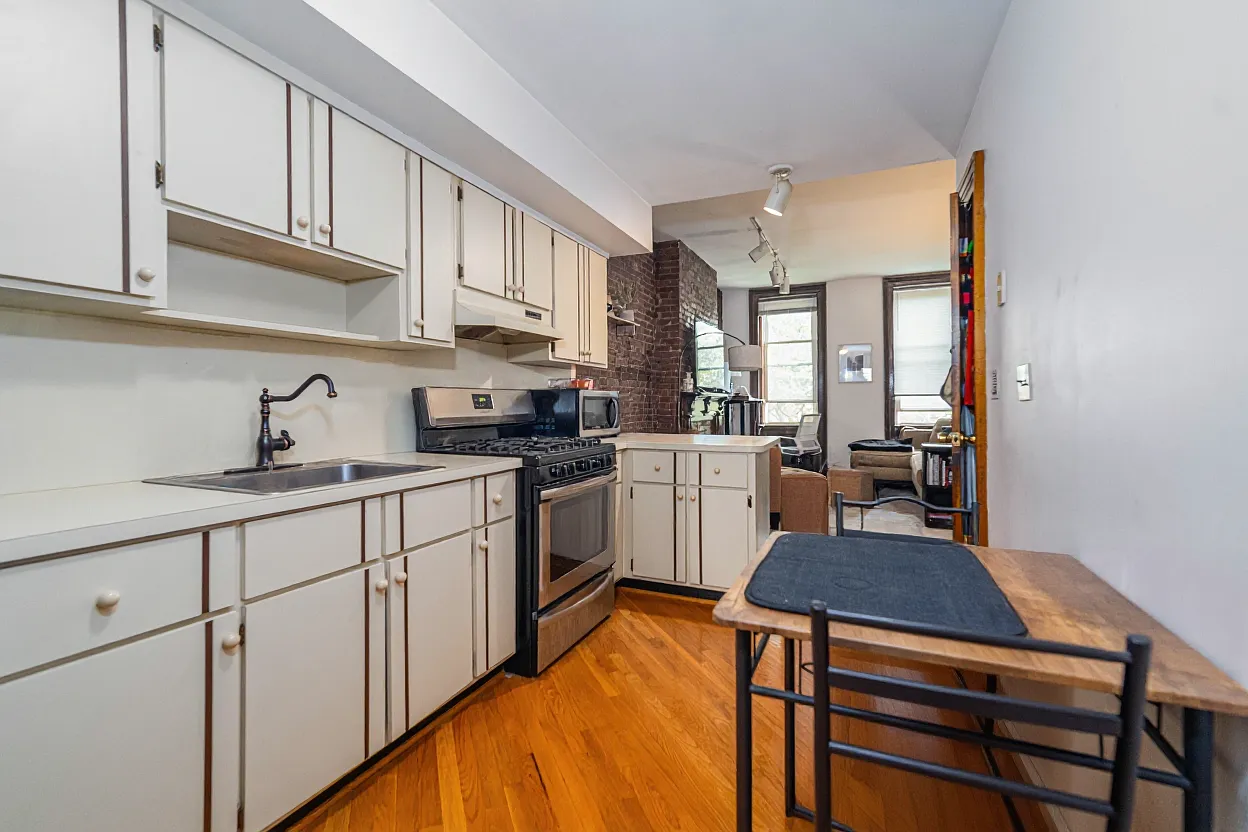 1 bed, $3,200 — Photo 2