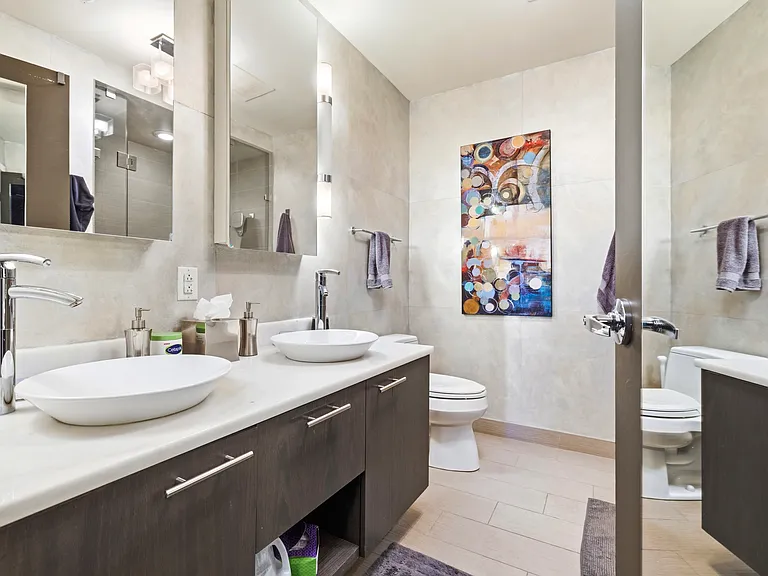 110 Stuart St #27F — Photo 10
