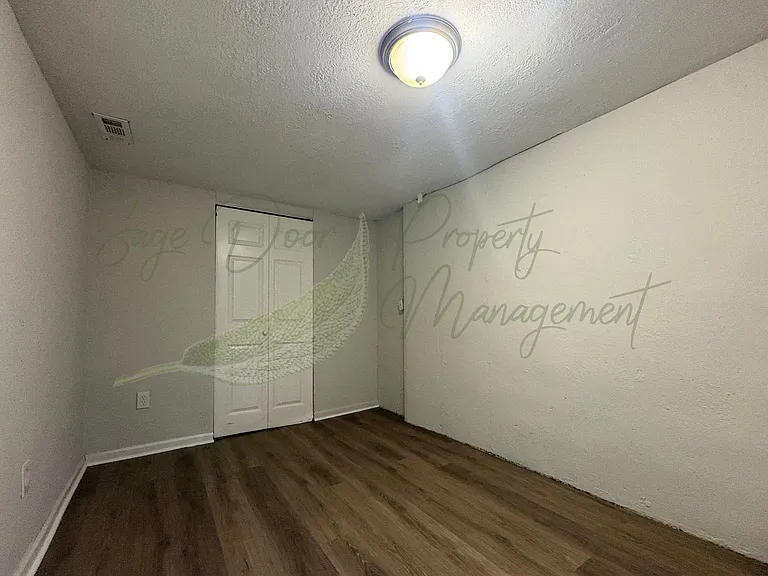 11513 Richmond Ave — Photo 19