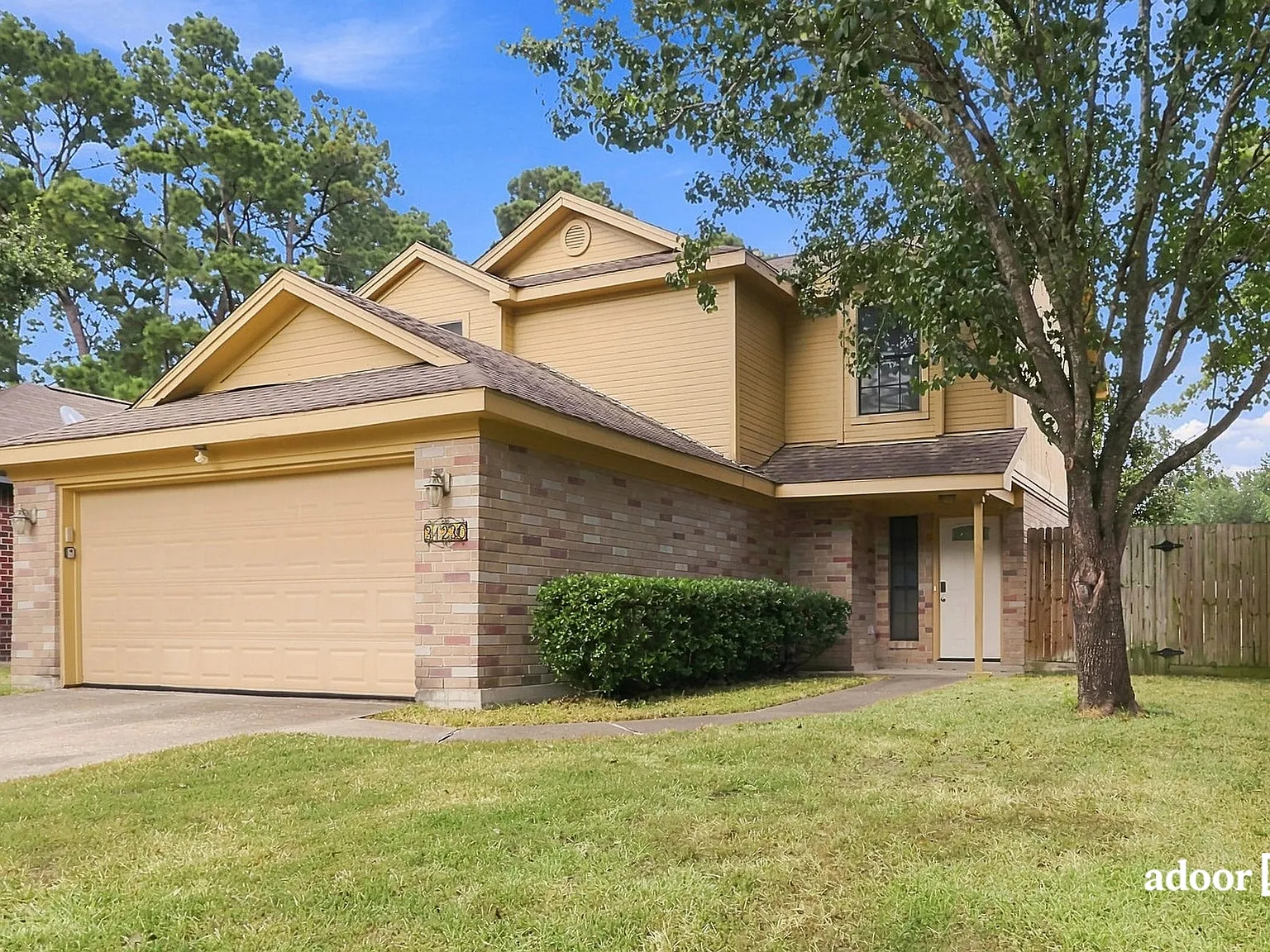 3 bed, 2.5 bath, 1696 sqft, $1,995 — Photo 2