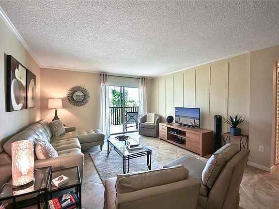 2nd image of 555 Park Shore Dr #B-506