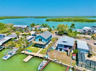 237 Harbor Pl N, Goodland, FL 34140