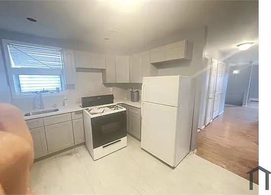 79 Saint Marys Ave #1 — Photo 9