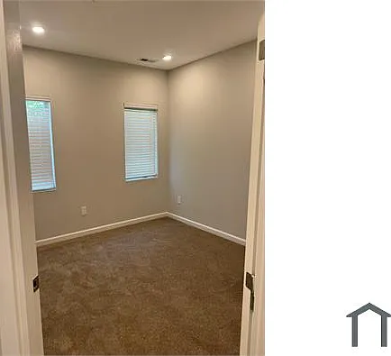 2622 University Pl NW #203 — Photo 11